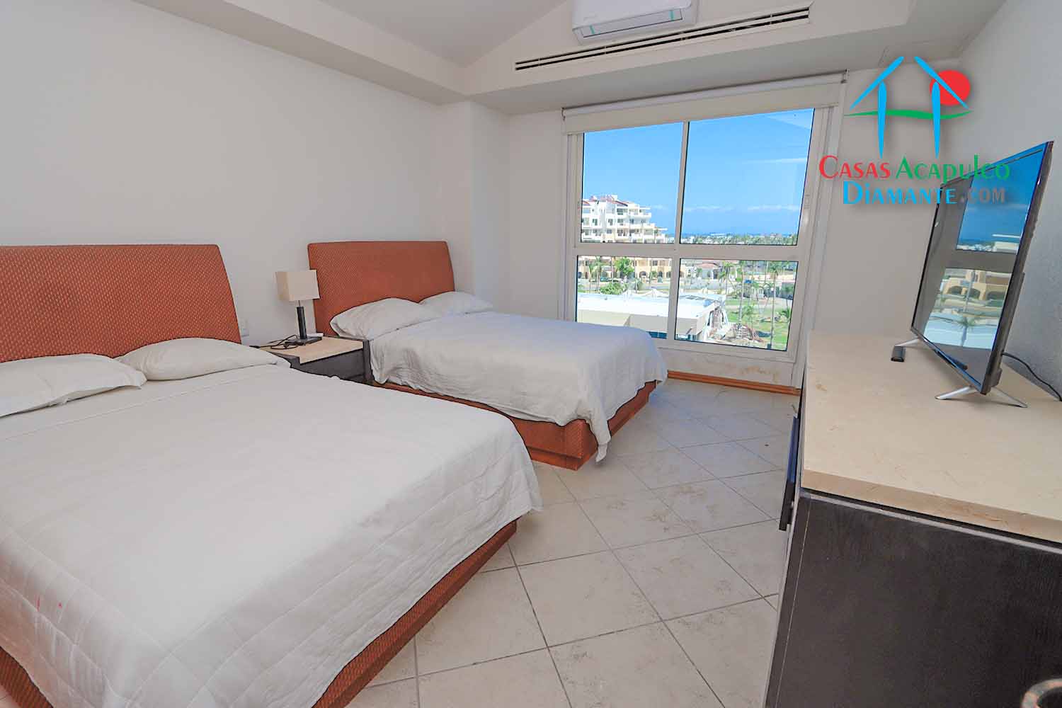 Maralago E 402 - Recámara uno 1